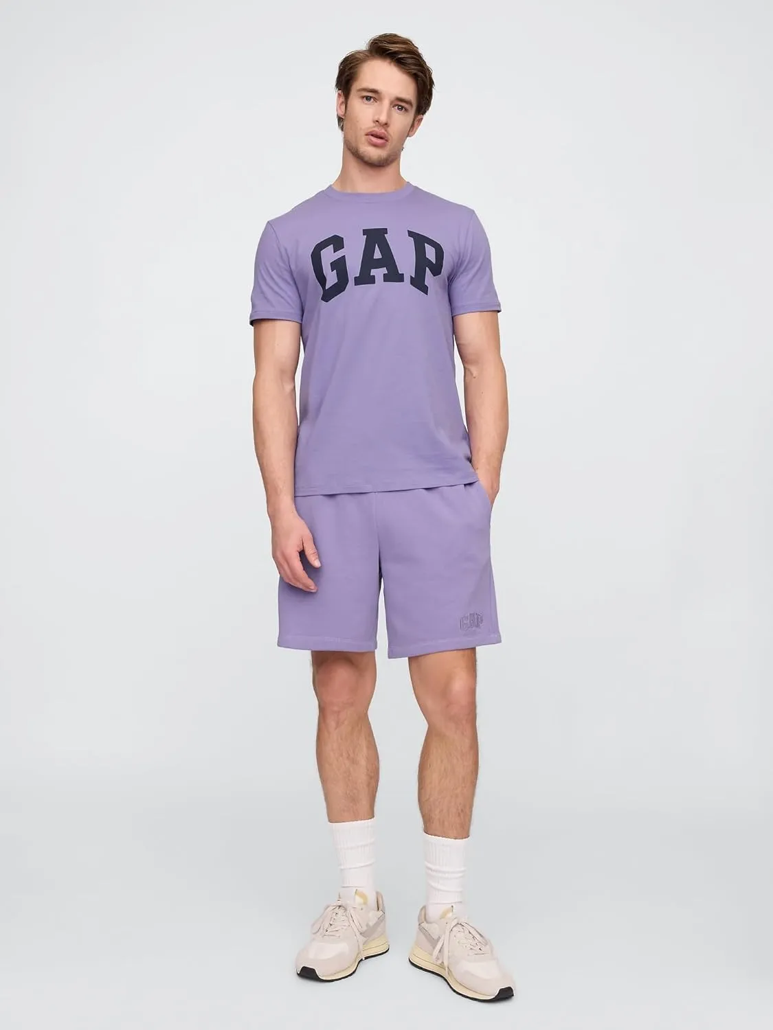 GAP Men's Everyday Soft Logo Tee