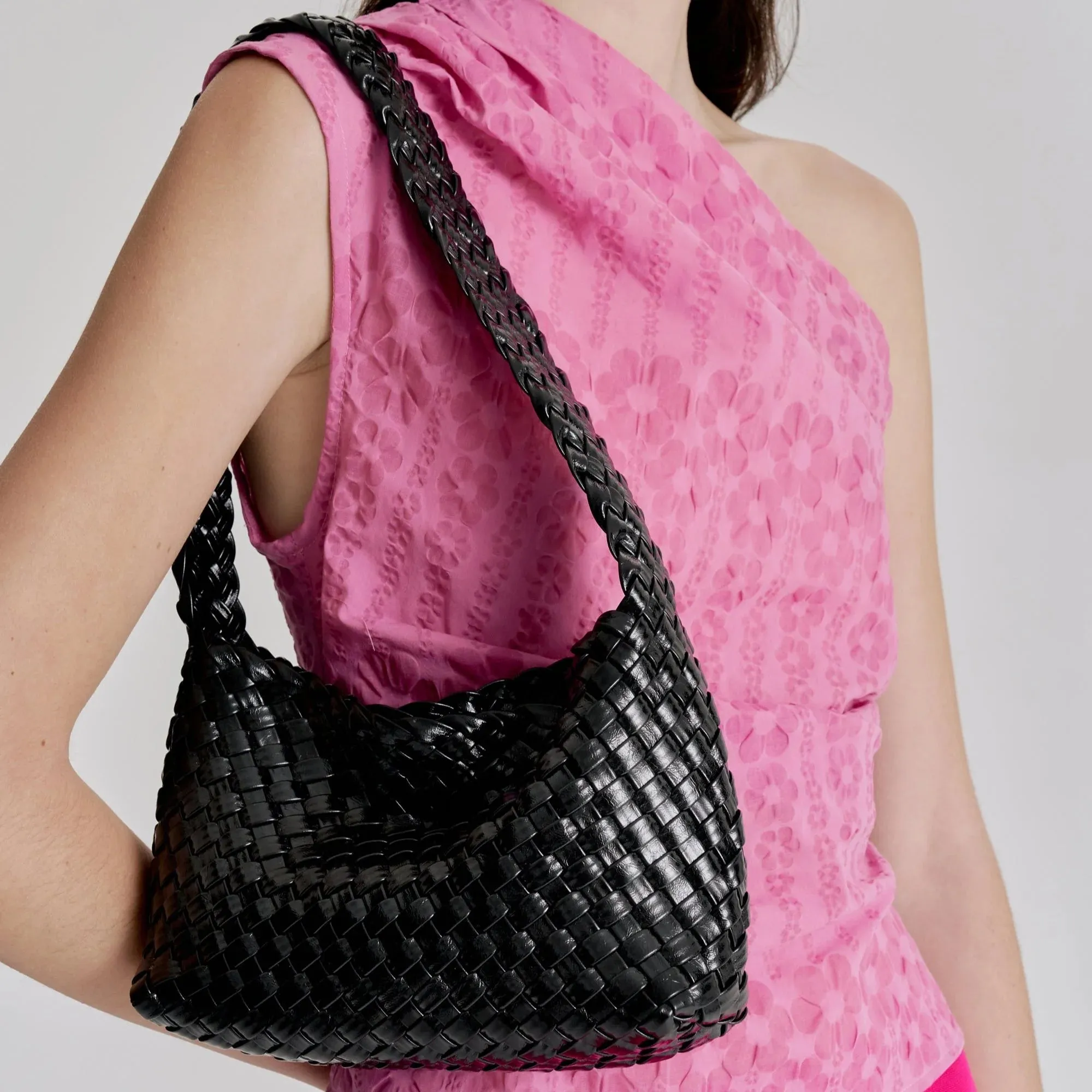 LUCA WOVEN SHOULDER BAG - MOSS CORN LEATHER